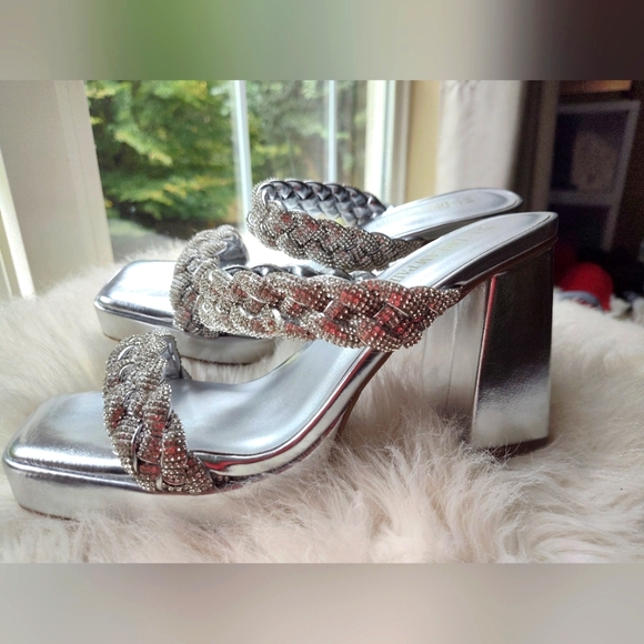 Chunky Heel Sandal - Picture 2 of 3